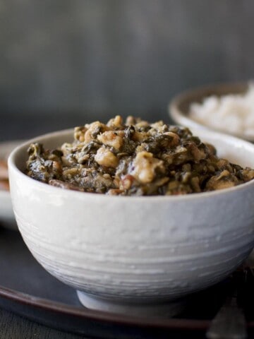 White bowl with Kanda Bachali koora