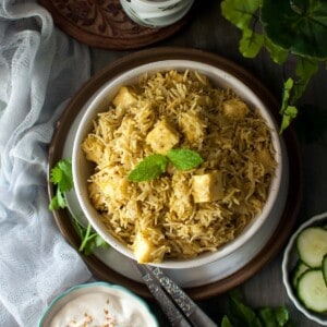 White bowl with Instant pot paneer rice