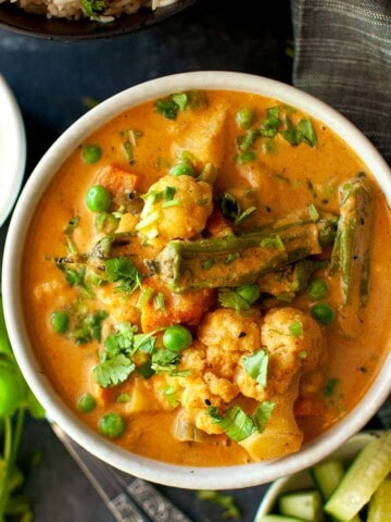 Top view of bowl with mirchi curry.