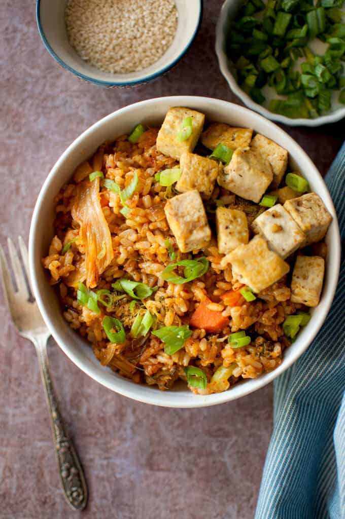 Vegetarian Kimchi Fried Rice Recipe | Cook's Hideout