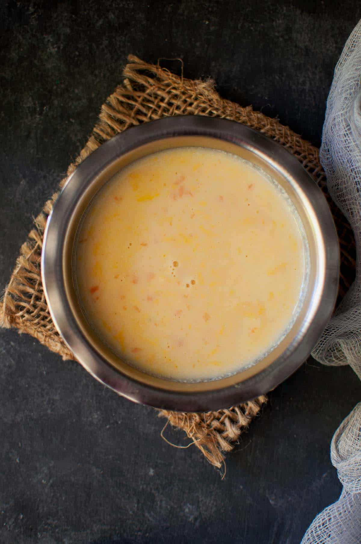 Steel bowl with carrot kheer