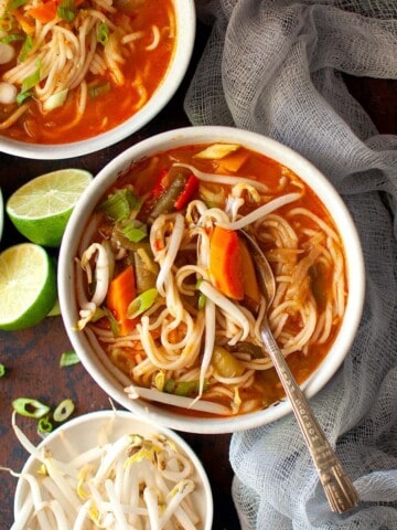 White bowls with Veg Thukpa noodle soup