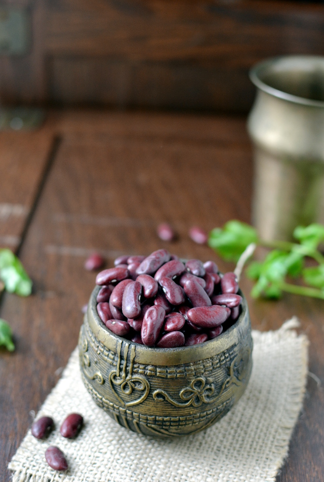 Bowl with dried kidney beans