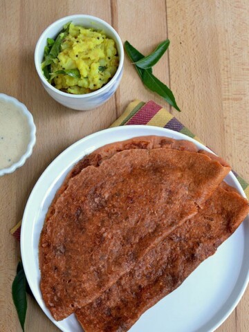 Oats dosa with tomato