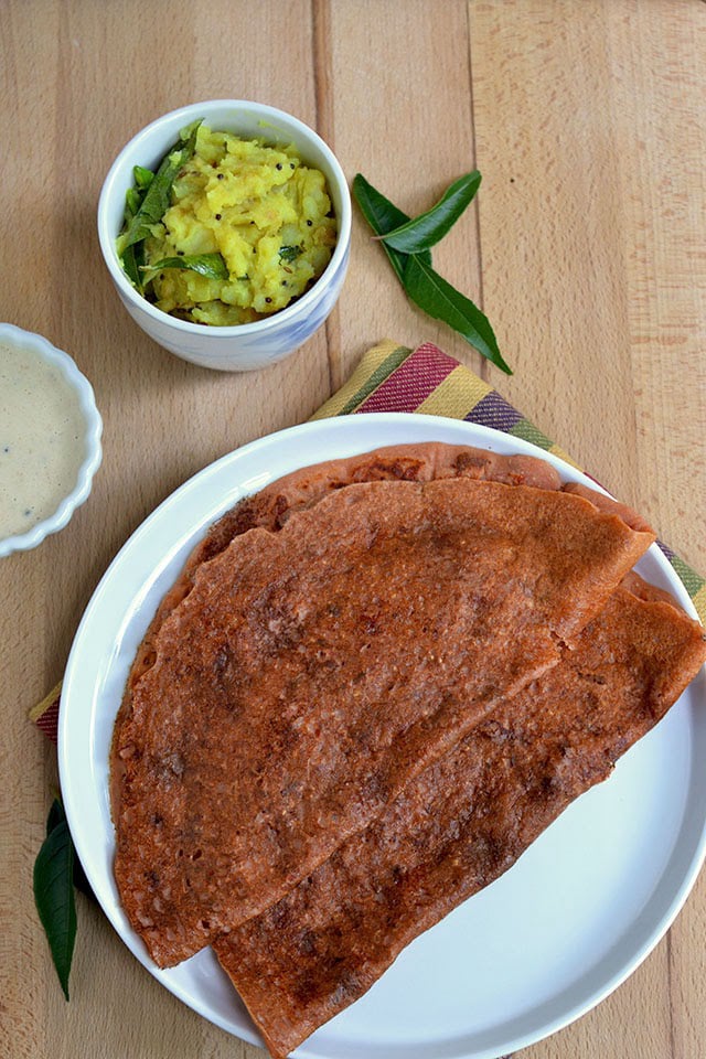 Oats dosa with tomato