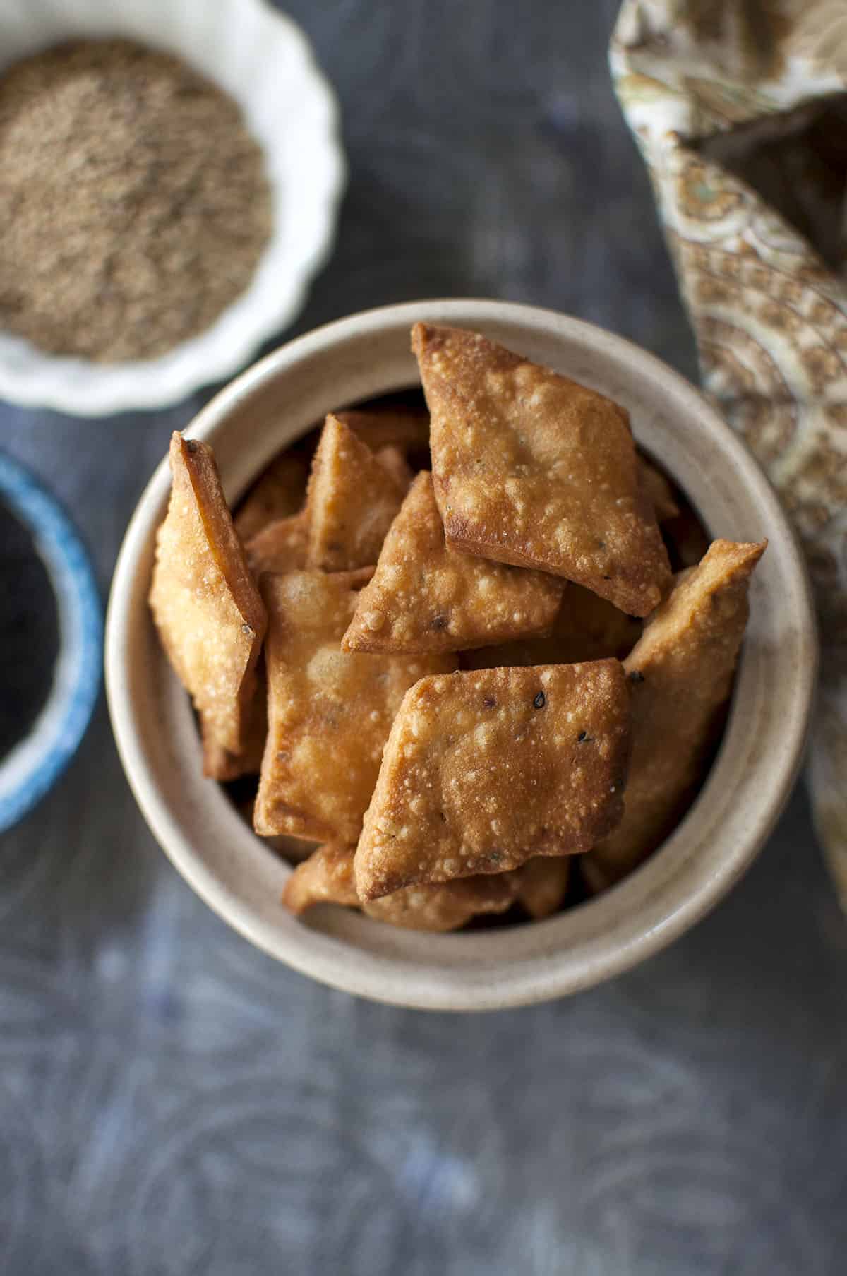 Cream bowl with crispy namkeen