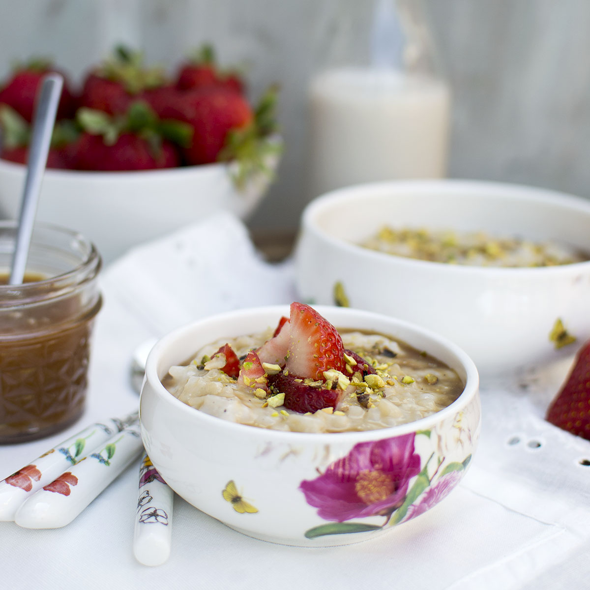 Almond Rice Pudding Recipe with Caramel Sauce cookshideout