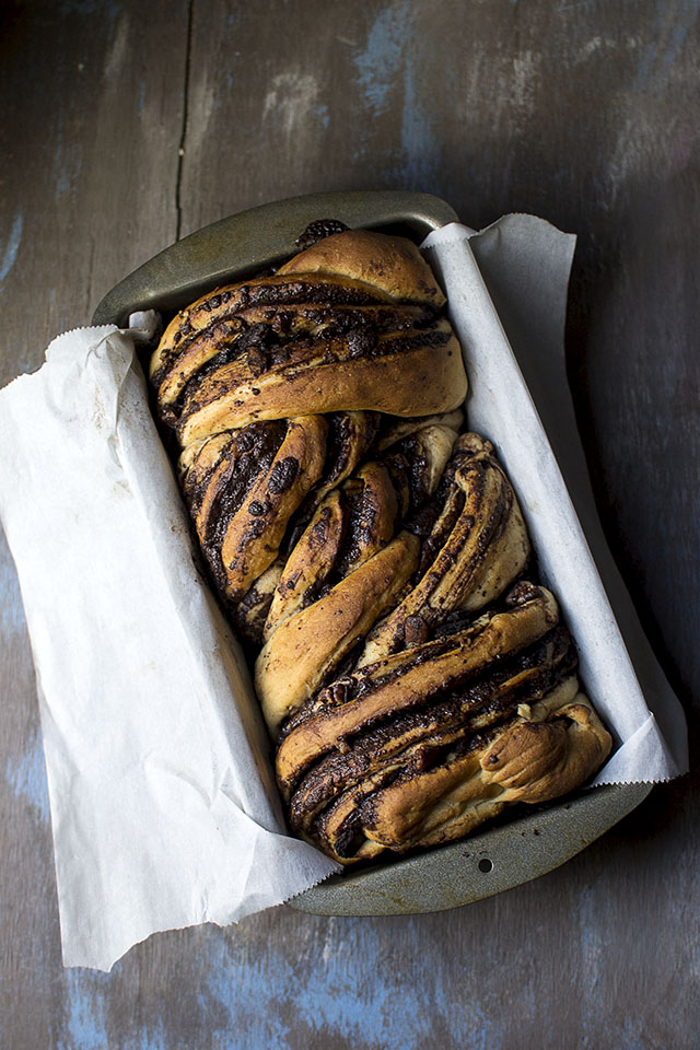 Babka with Chocolate Filling