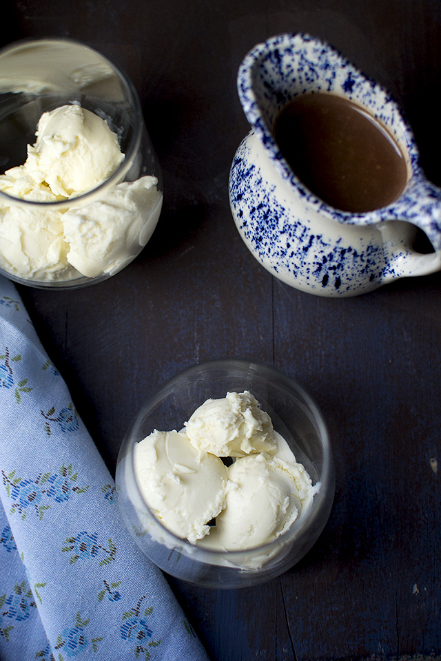 Affogato with Hot Chocolate