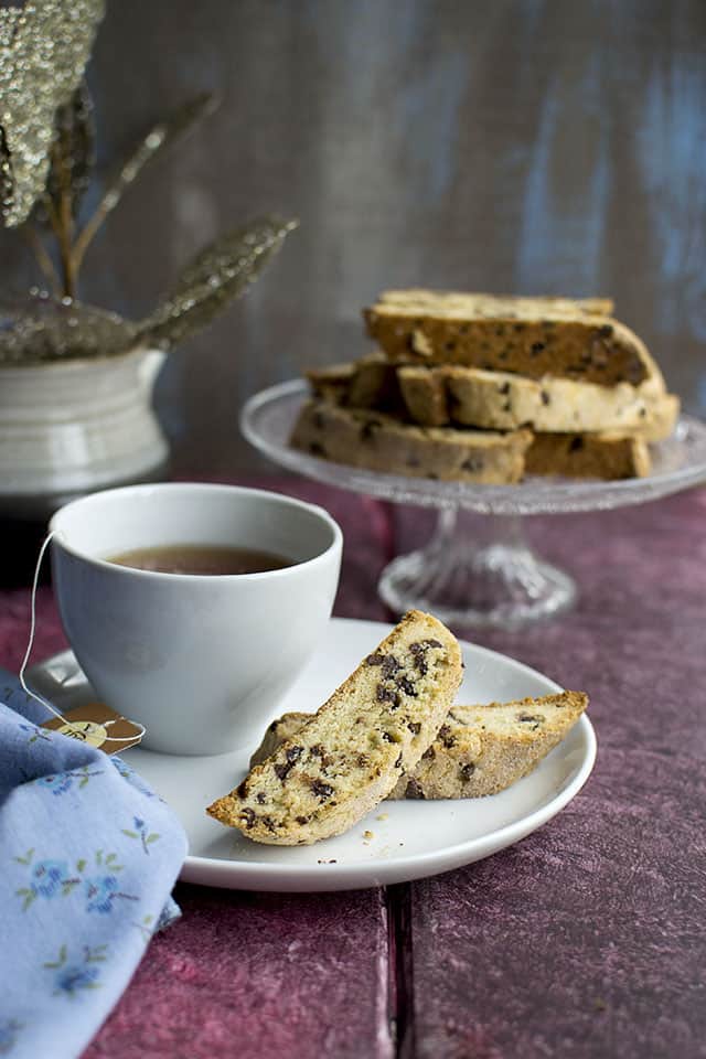 Mandelbrot with Chocolate chips