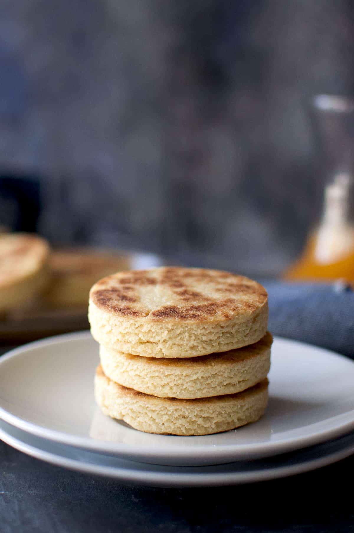 White plate with a stack of 3 harcha