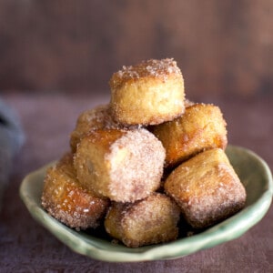 Cinnamon sugar pretzel bites