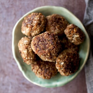 Green plate with meatless meatballs